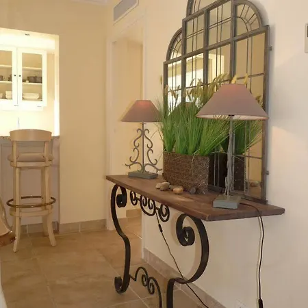 Apartment Le Piree