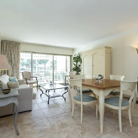 Apartment Le Piree Cannes